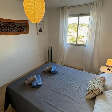 Charming With Mountain Views Apartment *
