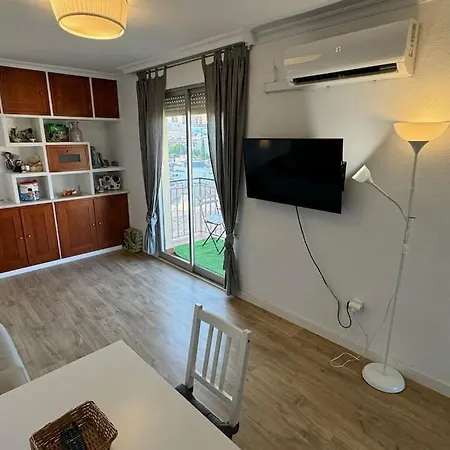 Apartment Charming With Mountain Views Malaga